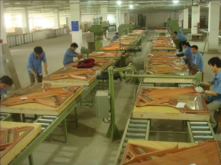 Keyboard Upright Piano E2-121 Digital Silent System Schumann