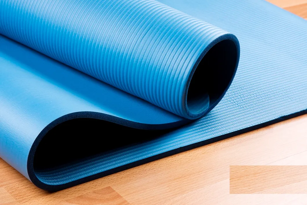 Wholesale Type Travel Health Fitness Thick Eco Friendly Odorless Anti Slip Black Foldable Rubber Yoga Mat